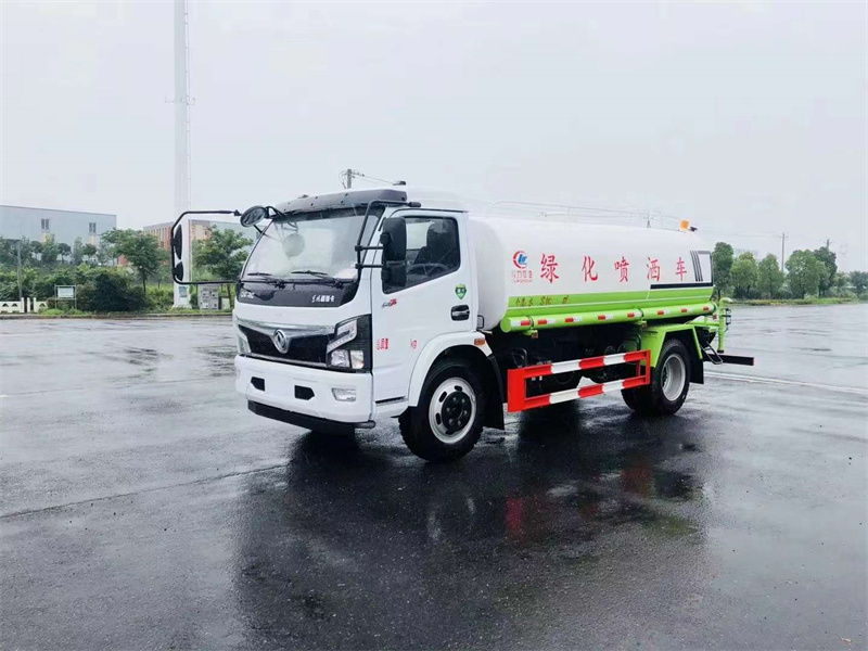 東風(fēng)福瑞卡9.2方灑水車