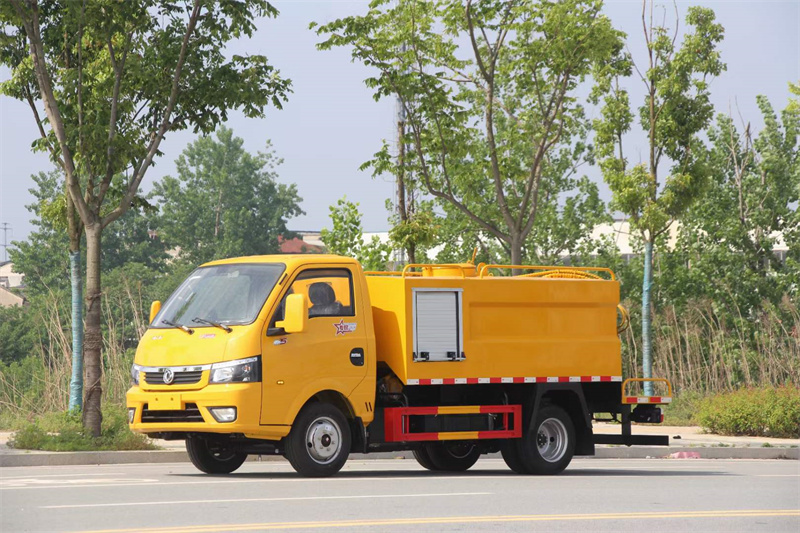藍牌地下車庫東風(fēng)途逸疏通車